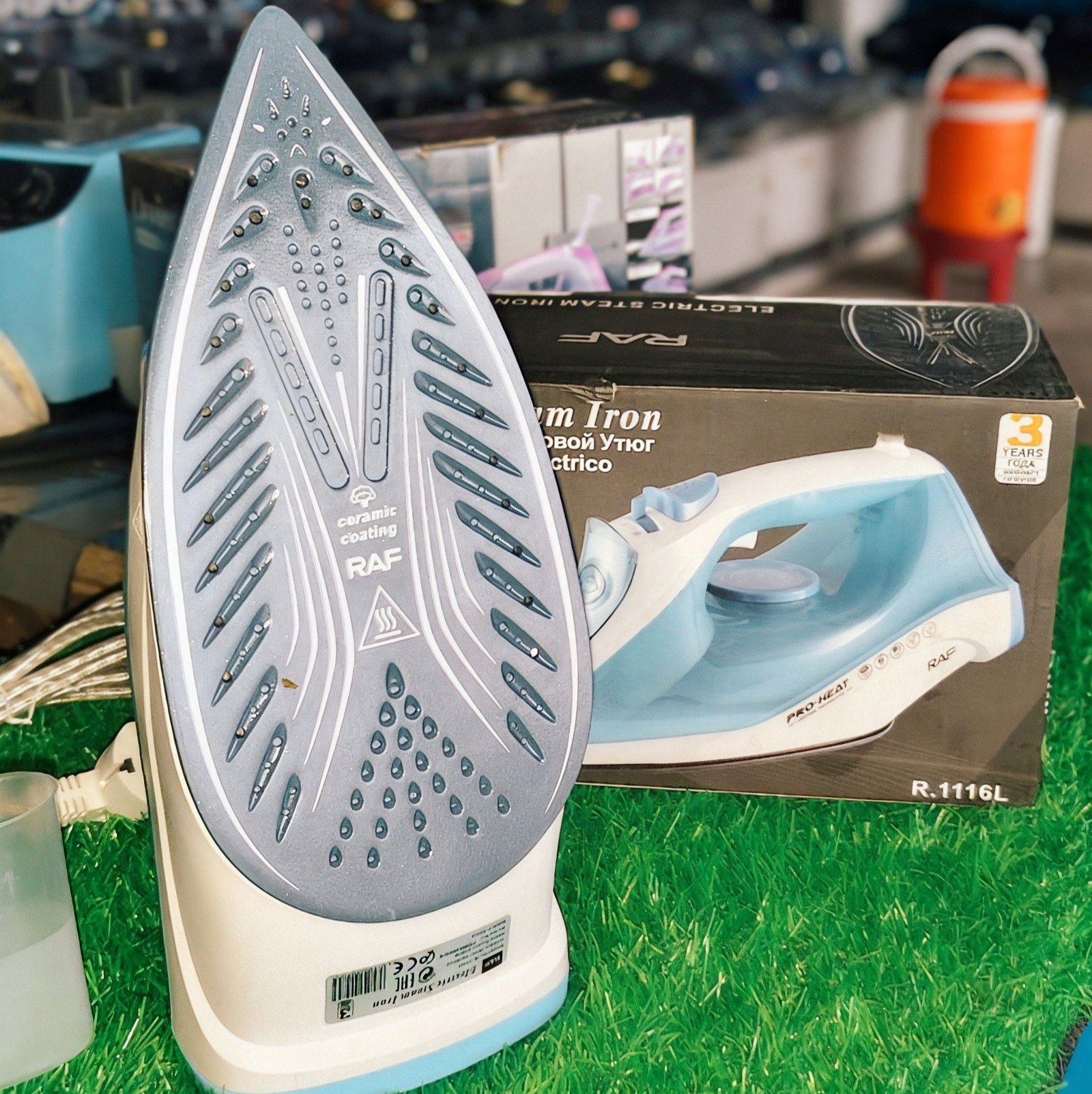 RAF Professional Steam Iron R.1116L | 2200 Watts High Power Electric Iron - Image 3